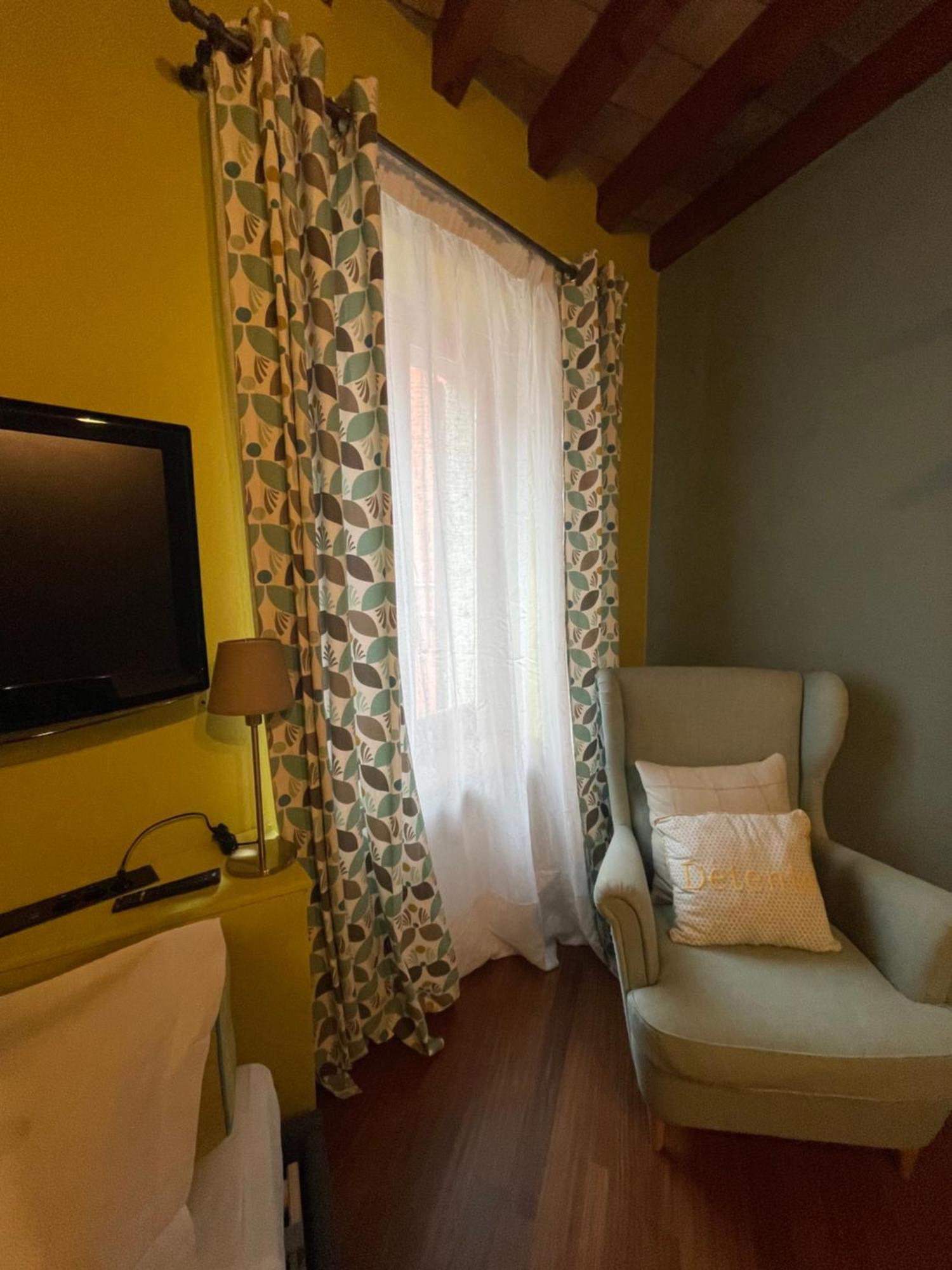 Le Camere Di Bsuites Affittacamere Parma Exterior photo